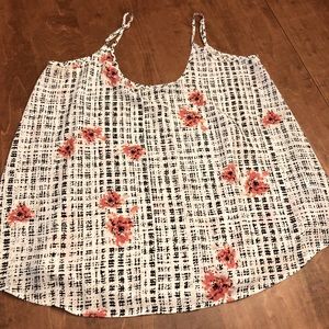 Women’s flowered tank top